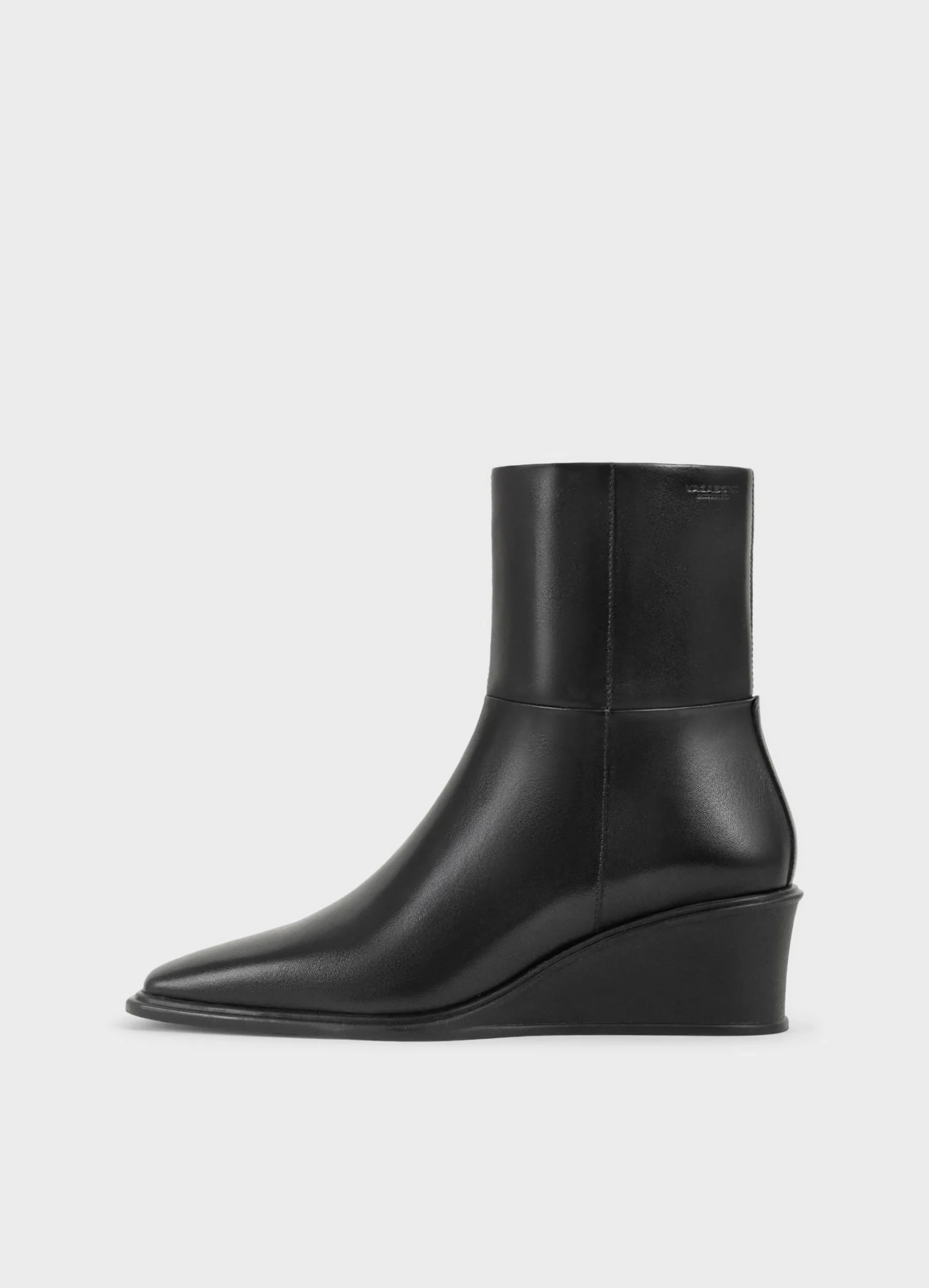 AINO BOOTS