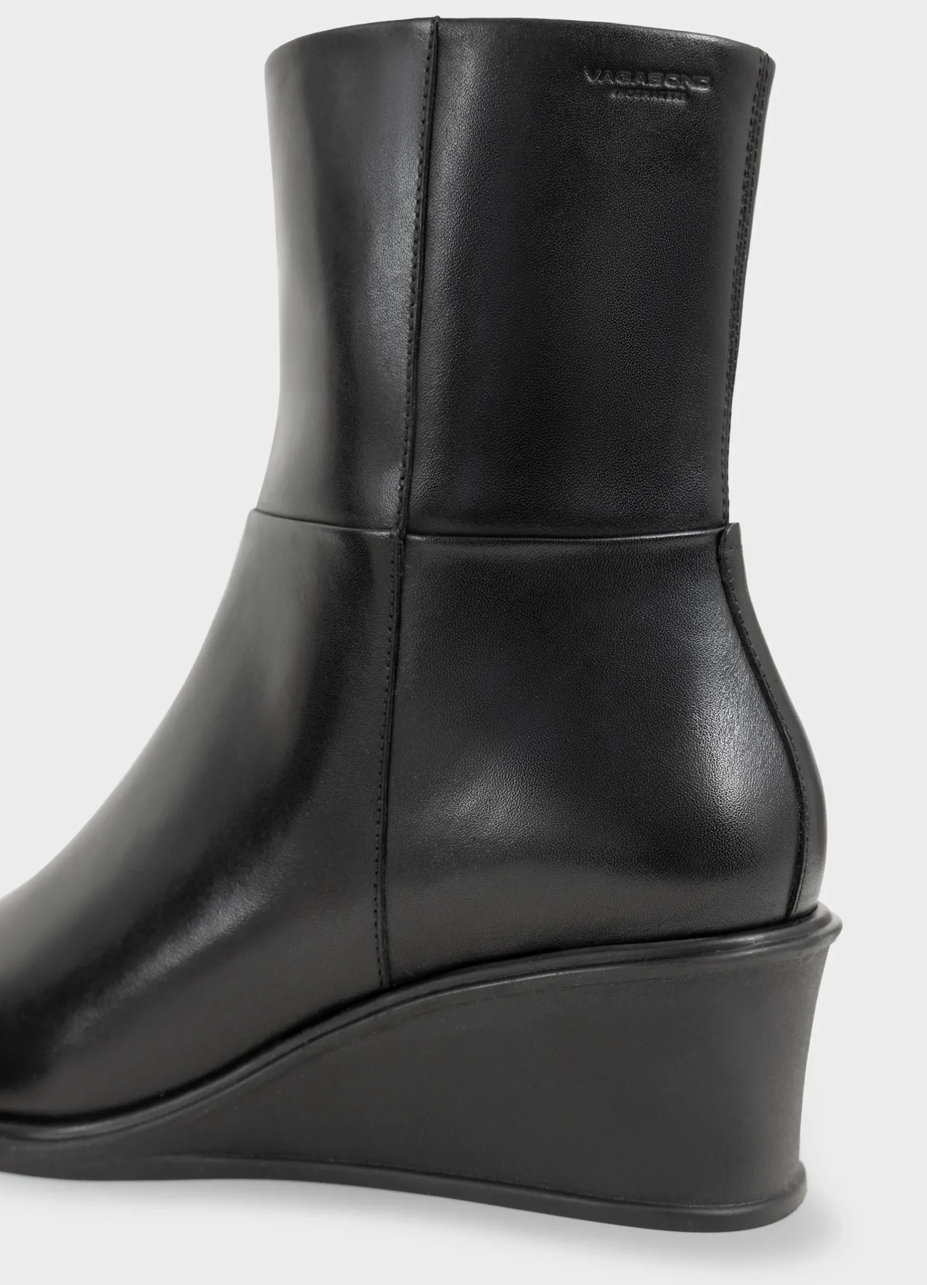 AINO BOOTS