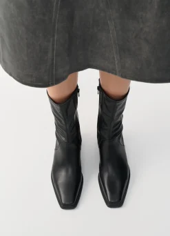 AINO BOOTS