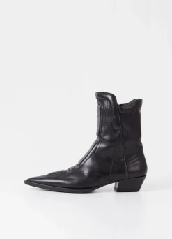 CASSIE BOOTS