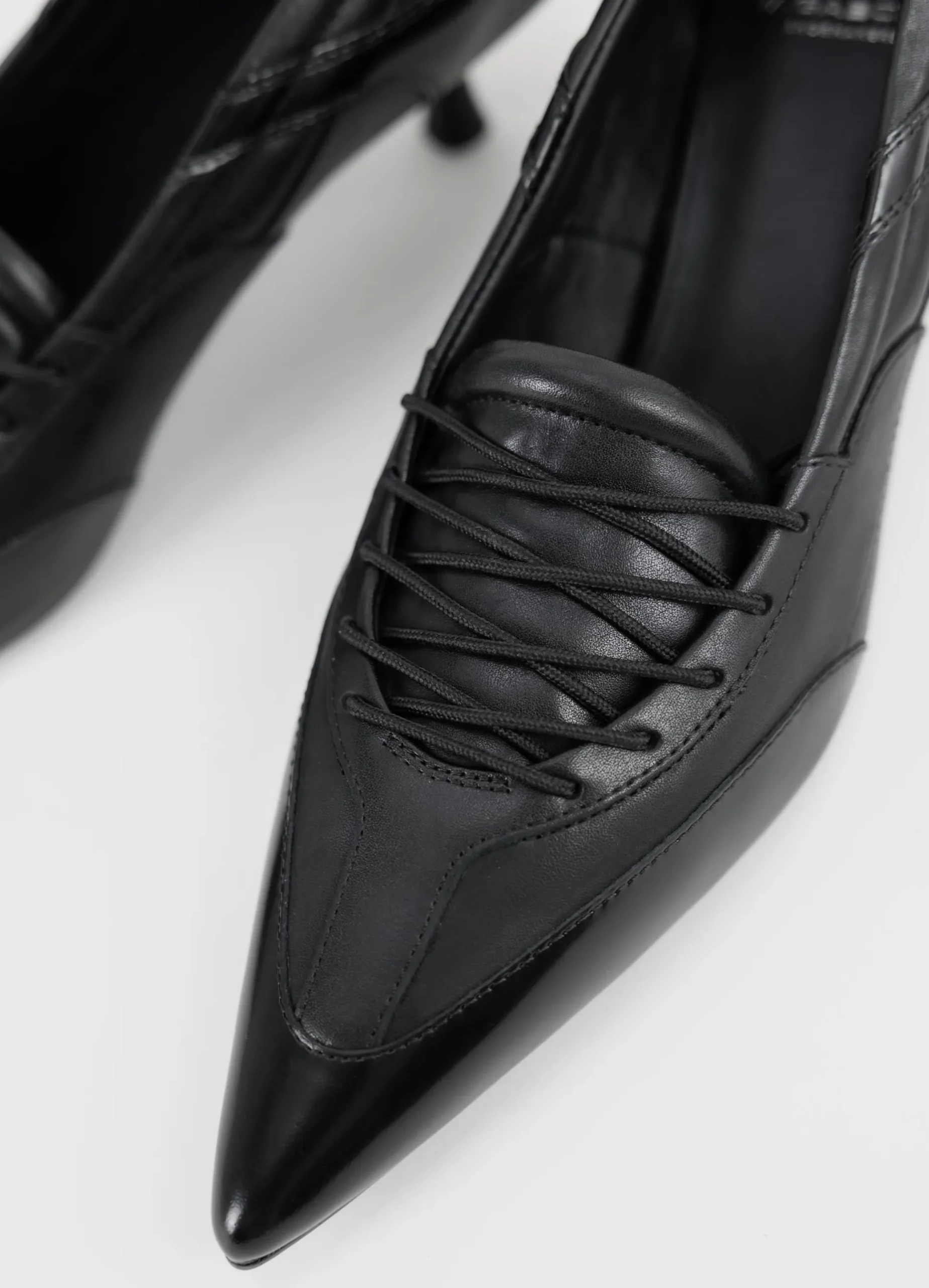 LYKKE PUMPS