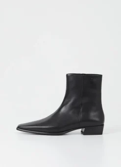 NELLA BOOTS