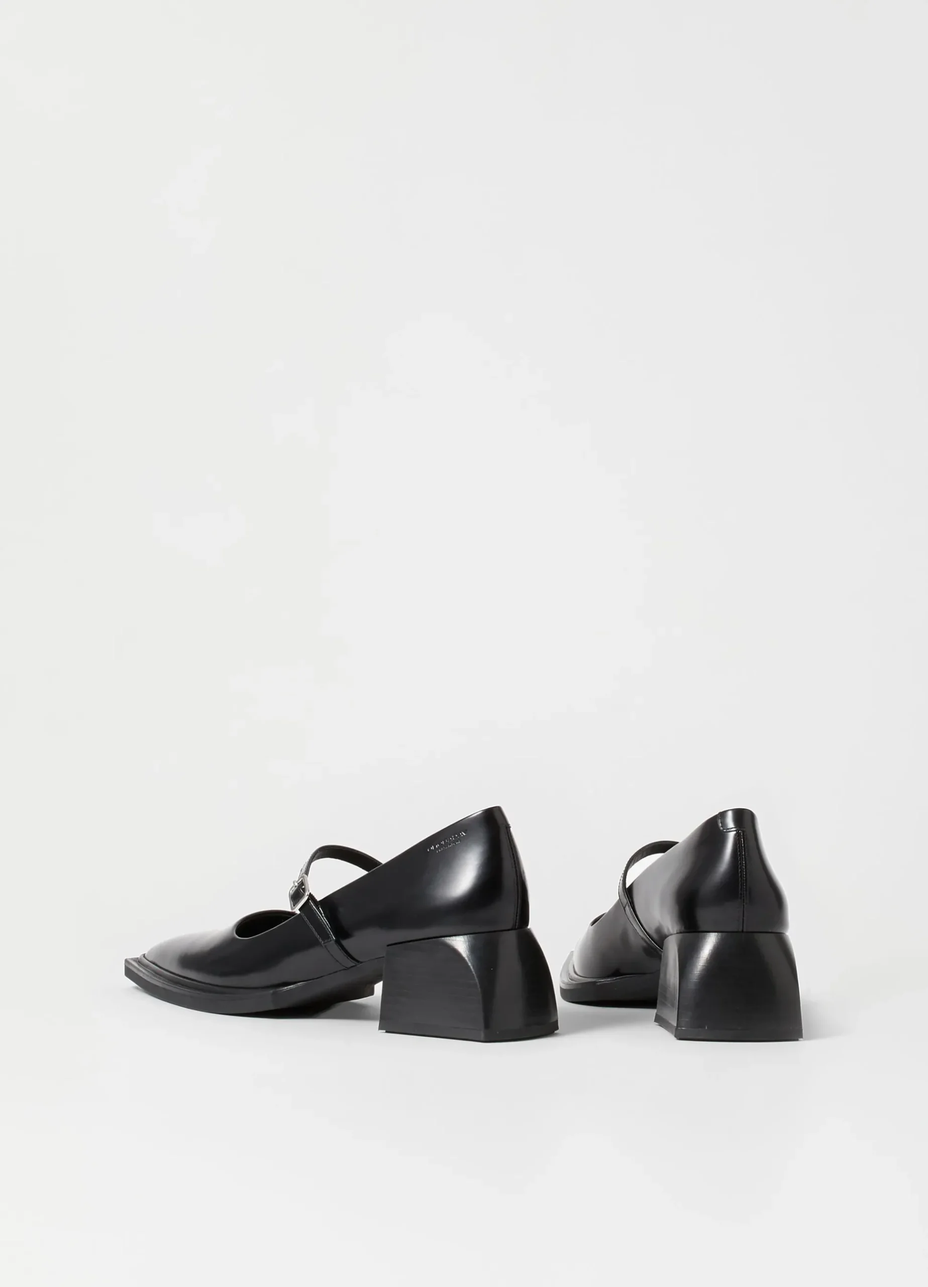 VIVIAN PUMPS